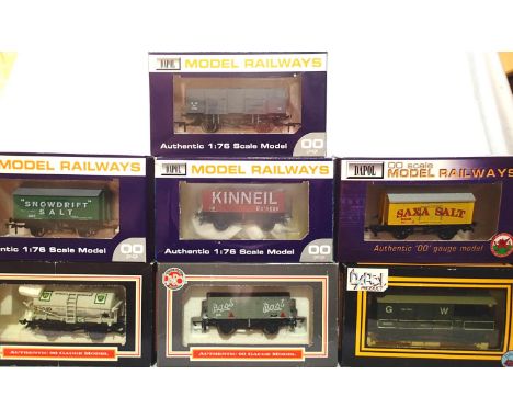 OO scale, Dapol, 7x Private Owner wagons, all different, excellent condition, wear to boxes. P&amp;P Group 1 (£14+VAT for the