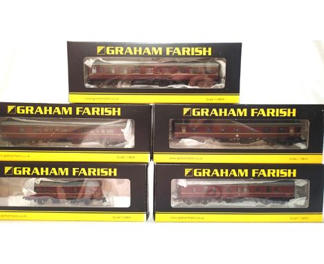 N gauge, 5x MK1 BR maroon coaches, 374-560 B full brake, 374-153C first corr, 374-257C comp/corr, 374-053G corr second and 37