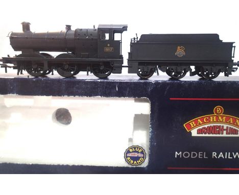 OO scale Bachmann 32-305, Collett Goods, 2217, Black Early Crest, weathered in very good toe excellent condition, box is fair