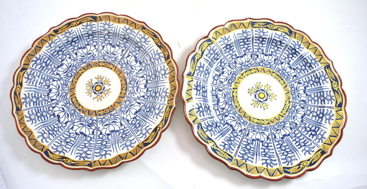 Pair of 18th century Worcester Queen Charlotte pattern plates, Royal