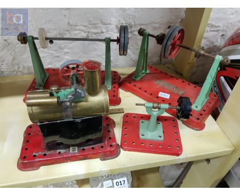 COLLECTION OF MAMOD STEAM ENGINE ACCESSORIES 