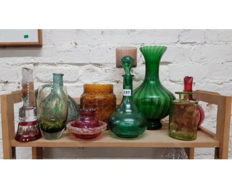 COLLECTION OF VINTAGE COLOURED GLASS