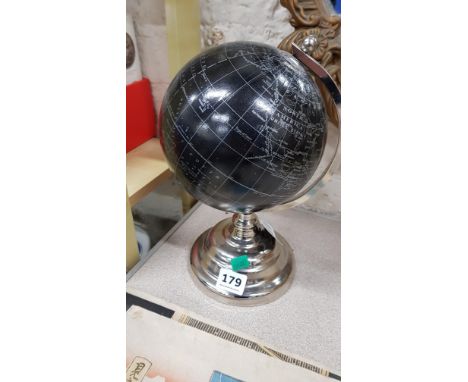 WORLD GLOBE 
