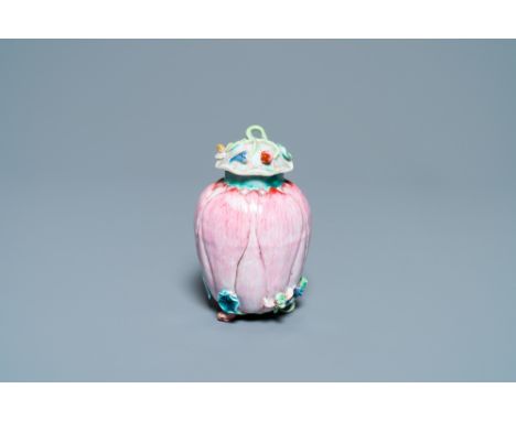 Full title: A Chinese famille rose 'lotus' tea caddy and cover, YongzhengDescription: H.: 11 cmInformation concerning conditi