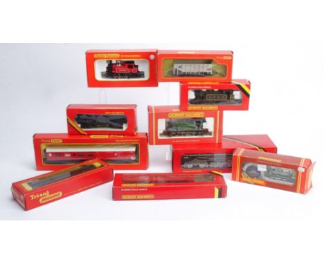 Hornby 00 Gauge tank Locomotives Breakdown Crane and Tri-ang related coaches and other items, Hornby, R353 LBSC 0-6-0T 100, R