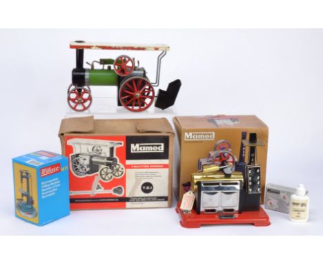 An early Mamod TE1 Steam Traction Engine Late SP2 Engine and Wilesco Drilling Machine, all in original boxes, the TE1 with no