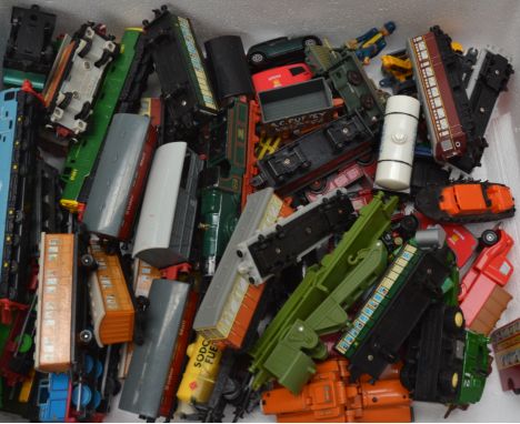 Large collection of Ertl small scale Thomas The Tank Engine Locomotives Rolling Stock and Vehicles, including Locos (13), Coa