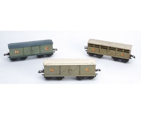 Hornby O Gauge No 2 NE Freight Stock,  slightly later examples with auto-couplers and wire door handles, comprising a grey va