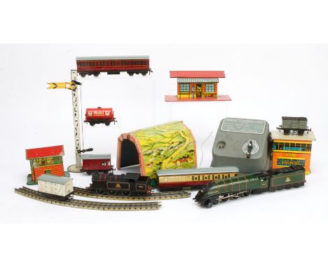 Hornby-Dublo 00 Gauge 3-Rail Steam Locomotives Rolling Stock Track and Accessories, BR green class A4 'Silver King' and BR bl