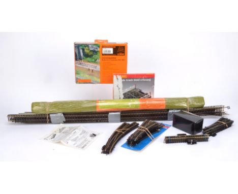 Quantity of Hornby and Peco 00 gauge Track and Points, Double Straights (15), Straights (28), with power clips (9), Quarter S