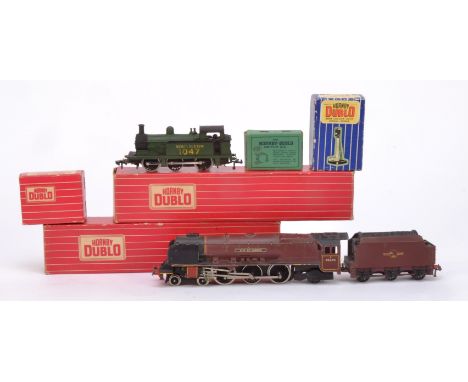 Hornby-Dublo 00 Gauge 2-Rail Locomotive Coaches and Accessories, unboxed BR maroon 46245 'City of London' Locomotive and Tend