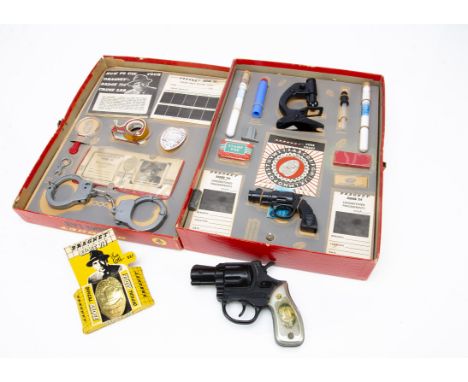 1950's Transogram Dragnet Crime Lab, complete in original case style box with Knickerbocker Dragnet Badge 714, in original bo