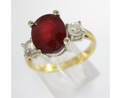 18ct gold trilogy ring set with ruby and diamonds, size Q, 4.8g. UK P&amp;P Group 0 (£6+VAT for the first lot and £1+VAT for 