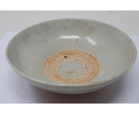 Ming Dynasty partially glazed footed bowl, minor pitting but no damages, D: 15 cm. UK P&amp;P Group 2 (£20+VAT for the first 