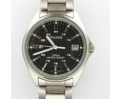 PULSAR: gents wristwatch with date aperture on a stainless steel bracelet, model VX42.OABO, working at lotting. UK P&amp;P Gr