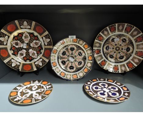 A selection of vintage Crown Derby display plates and similar