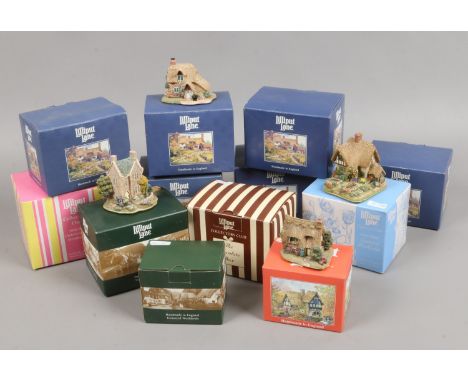 Twelve Lilliput Lane Cottages in boxes with certificates to include Finders Keepers, Cabbage Patch Corner, The Chocolate Box,