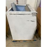 Large Ice Bin, does show some damage