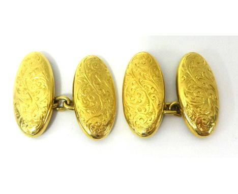 A pair of 18ct gold Gents cufflinks, 5.8g with engraved decoration