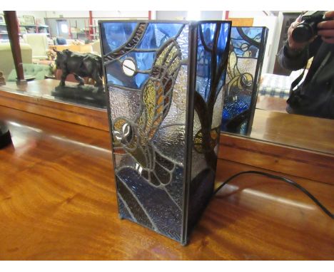 A Tiffany style lead glazed owl lamp, 27cm tall