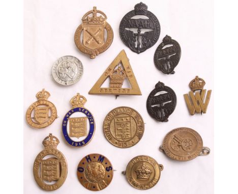 Selection of WW1 and WW2 War Services Badges, consisting of brass oval Kings crown circular badge with D.C.I.A (3) DONCASTER 
