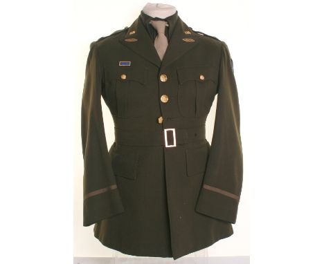 WW2 US Armoured Division Colonels London Made Tunic, complete with original metal and cloth insignia. Gilt metal London made 