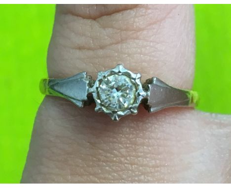 18CT AND PLAT DIAMOND SOLITAIRE RING, SIZE J, 2.5G APPROX