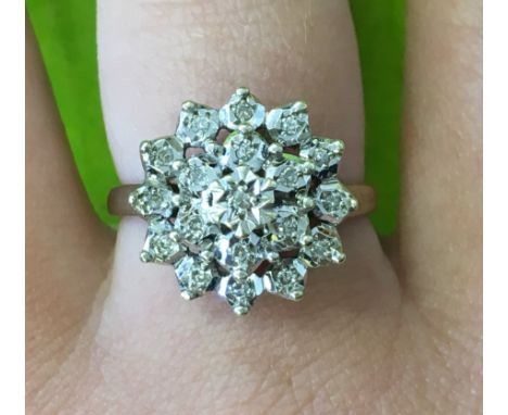 9CT GOLD DIAMOND CHIP CLUSTER DRESS RING, SIZE O/P, 4.4G APPROX 