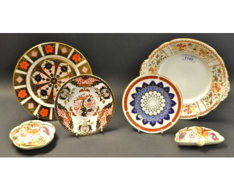 A Royal Crown Derby 1128 side plate, first quality;  a Quail plate others HoneySuckle, Avesbury (6)