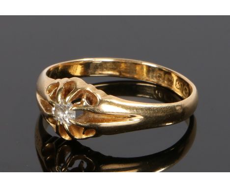 Victorian 18 carat gold diamond set ring, assayed for 1864, with a diamond to the head, ring size T
