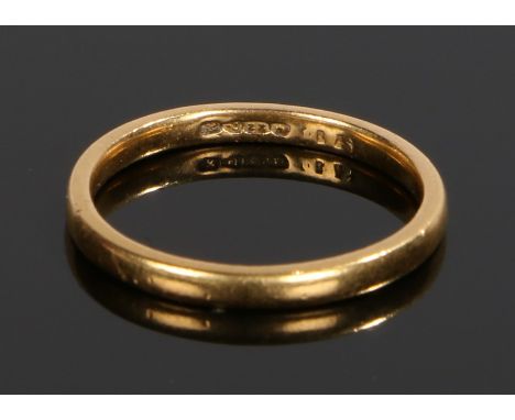 22 carat gold wedding band, ring size N, 2.8 grams