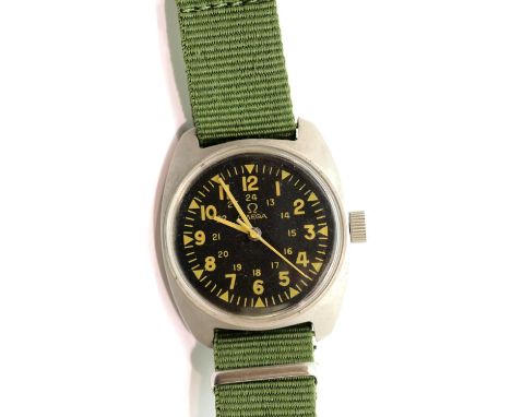 Vietnam War type black dial watch with broad arrow marked verso. P&amp;P Group 1 (£14+VAT for the first lot and £1+VAT for su