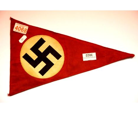 German WWII type pennant, L: 36 cm. P&amp;P Group 1 (£14+VAT for the first lot and £1+VAT for subsequent lots) 