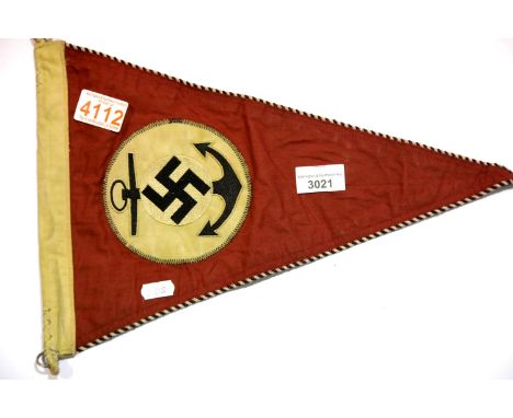 German WWII type Kriegsmarine pennant, L: 38 cm. P&amp;P Group 1 (£14+VAT for the first lot and £1+VAT for subsequent lots) 
