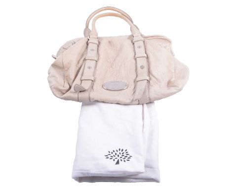 Mulberry - a Plonge Lambskin leather handbag, 30x40cm, light taupe, silver coloured fittings, magnetic clasp, serial number o