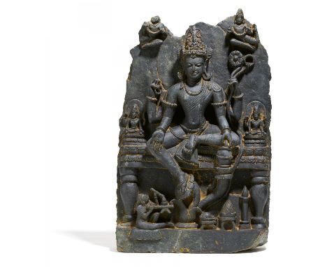   SEHR SELTENE FIGUR DES AVALOKITESHVARA.  SEHR SELTENE FIGUR DES AVALOKITESHVARA.       Herkunft: Ostindien, Orissa.    Dati