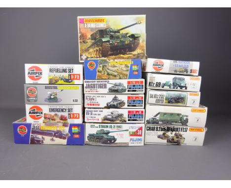 Fifteen Airfix Matchbox & Fujimi 1:72 & 1:76 scale model tank & other military vehicle kits: Recovery, Emergency & Refulling 