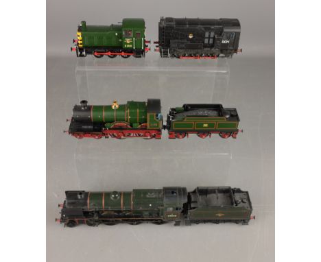 Bachmann 00 gauge BR Green Steam locos 'City of Truro' 3440 & 'Home Guard' both with tenders & a shunter D2388 (3)    Conditi