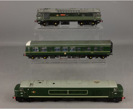 Bachmann 00 gauge BR Green Diesel locos 'Yvonne' D7646 weathered, D55, E50620 & a Black shunter 13079 (4)    Condition Report