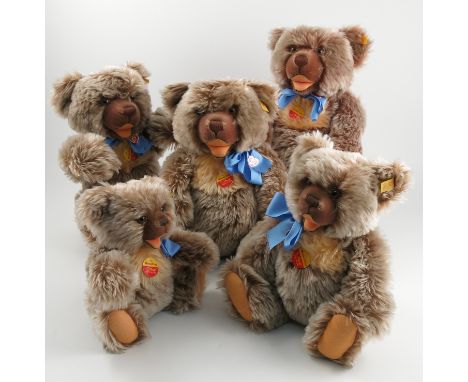 Four boxed Steiff replica Mohair Zotty teddy bears, together with another unboxed Steiff replica Mohair Zotty, all of various