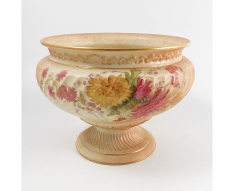 A Royal Worcester blush ivory pedestal bowl, with wrythern moulded body decorated with flowers, shape number 1805, dated 1903