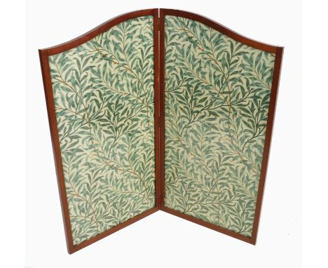A two fold fire screen, with two panels of William Morris Willow pattern fabric, each panel width 19.5ins x 37ins