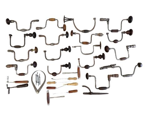 A quantity of hand tools 