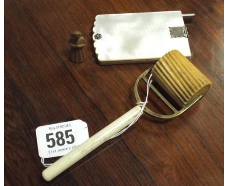 Victorian mother of pearl Aid Memoir, ivory roller and a miniature carved Treen model of an angel