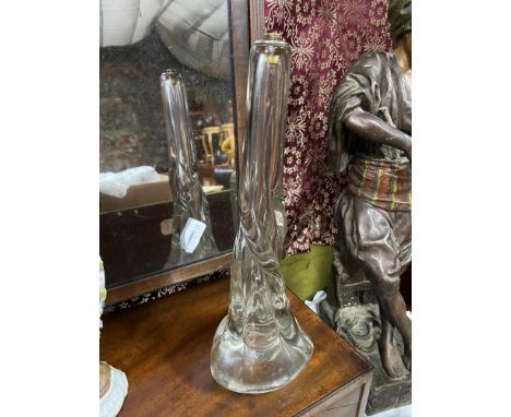 A Vintage Strathearn glass, twist glass table lamp base. 