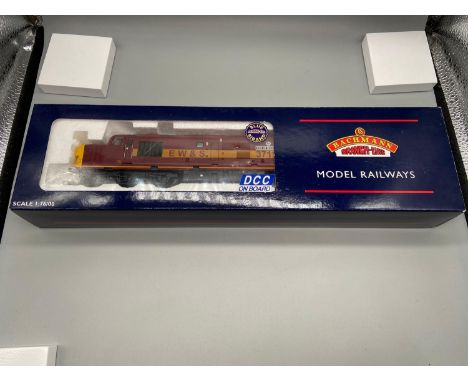 Bachmann model railways Class 37/0 Diesel 37114 EW&amp;S 'City of Worcester' Split H/Code Boxes. 