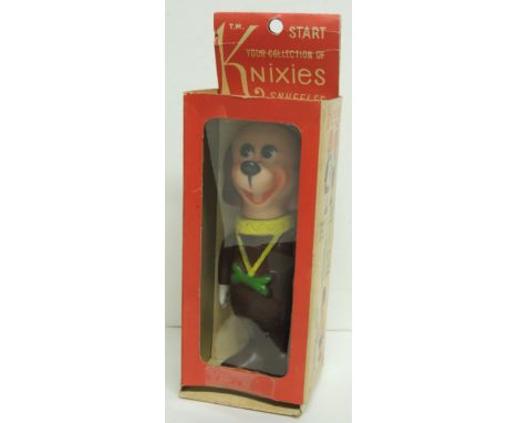 KNICKERBOCKER (Japan) - a vintage Snuffles (from Quick Draw McGraw) moulded vinyl figure in original box, 14.5cms high, c.196