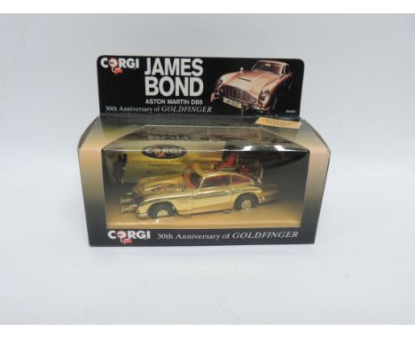 CORGI - James Bond Aston Martin DB5 30th Anniversary Goldfinger, gold plated model in original display box ++mint