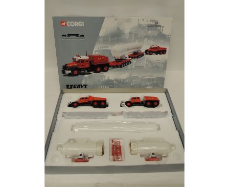 CORGI - Heavy Haulage limited edition 31013 Scammell Contractor x2 Nicholas Trailers "Slug Catcher" load in original box ++mi