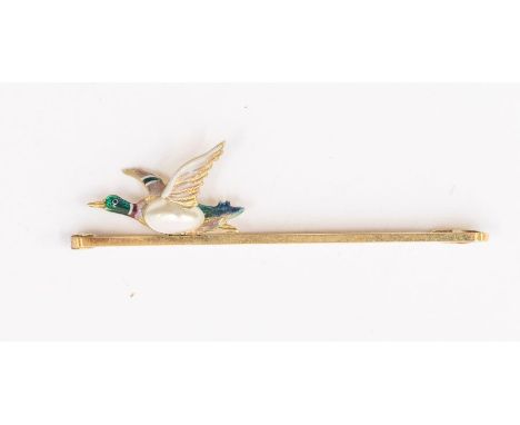 A 15ct gold and  enamel, pearl set bar brooch, depicting a mallard in flight, marked 15ct, length approx 50mm, total gross we